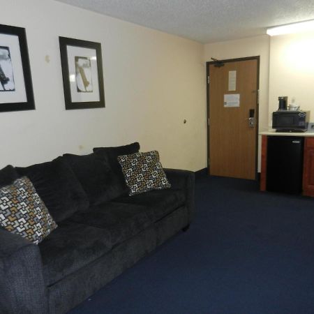 Hotel Super 8 By Wyndham Potosi Extérieur photo