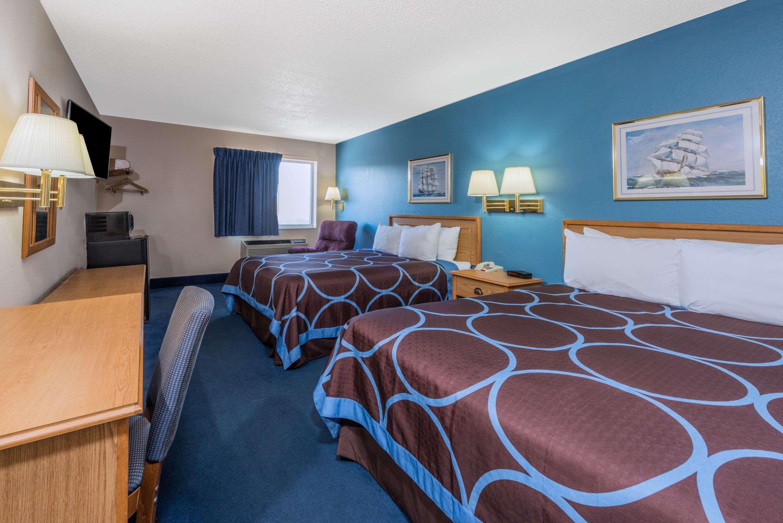 Hotel Super 8 By Wyndham Potosi Extérieur photo