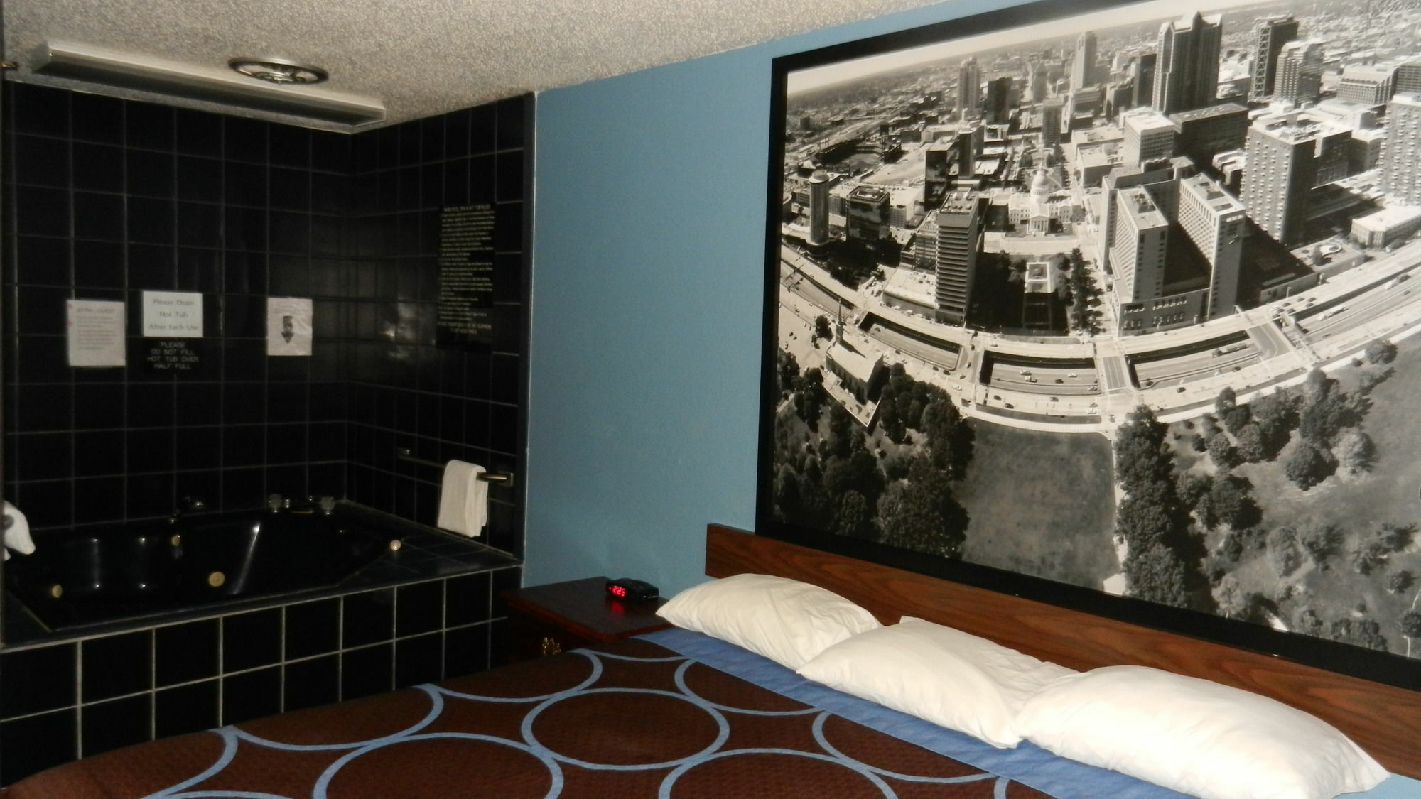 Hotel Super 8 By Wyndham Potosi Extérieur photo